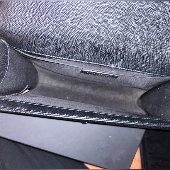 Chanel Caviar Quilted Medium Boy Flap Black - Picture 10 of 15